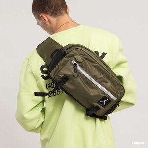 Jordan brand crossbody bag in olive